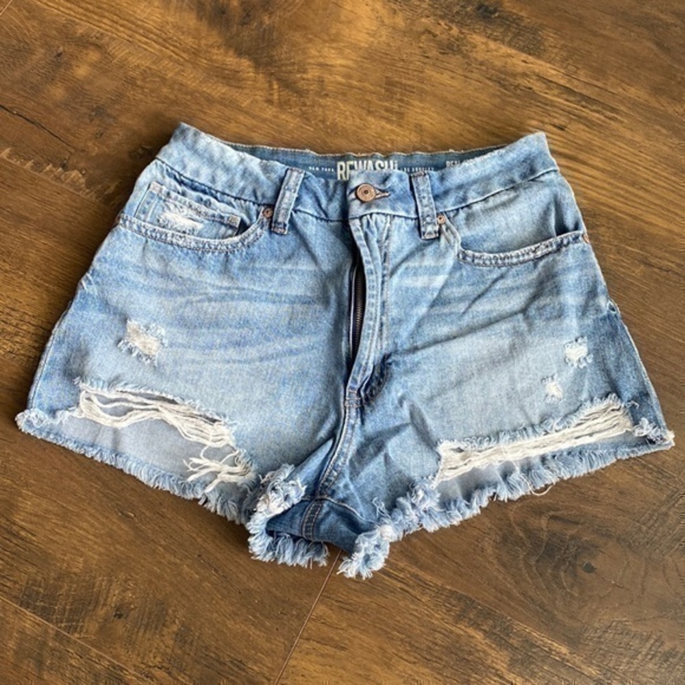 Women’s Rewash size 9 Jean shorts